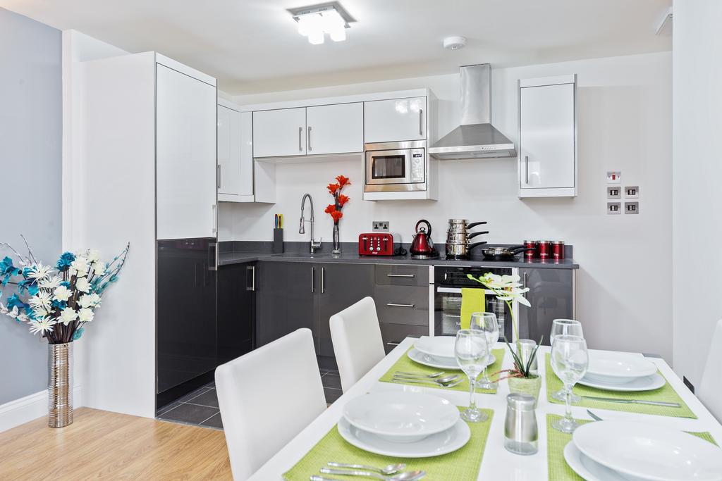 Metro Service Apartments Бедфорд Экстерьер фото